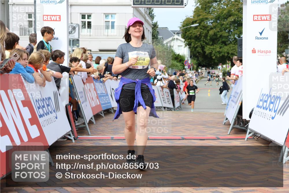 31.08.2025 - 21. Blankeneser Heldenlauf Strokosch-Dieckow http://msf.ph/oto/8656703 31.08.2025 10:57:08 Ziel 2167, 3502, 3419, 3194, 3117, 3157 meine-sportfotos.de