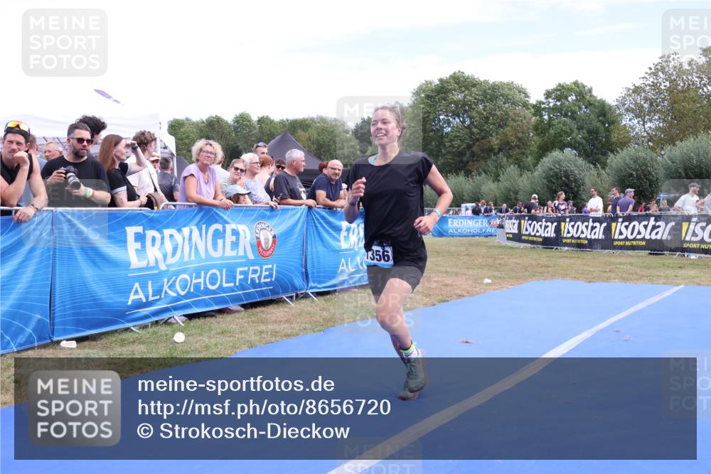 31.08.2025 - Elbe Triathlon Hamburg Strokosch-Dieckow http://msf.ph/oto/8656720 31.08.2025 12:08:09 Ziel 1356, 1523 meine-sportfotos.de