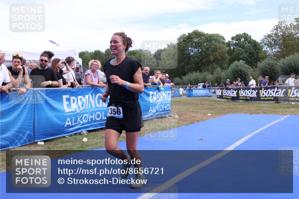 31.08.2025 - Elbe Triathlon Hamburg Strokosch-Dieckow http://msf.ph/oto/8656721 31.08.2025 12:08:09 Ziel 1356, 1523 meine-sportfotos.de
