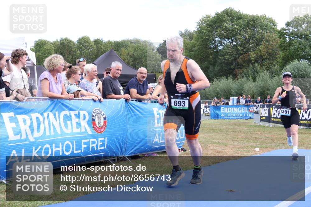 31.08.2025 - Elbe Triathlon Hamburg Strokosch-Dieckow http://msf.ph/oto/8656743 31.08.2025 12:08:35 Ziel 693, 1391 meine-sportfotos.de