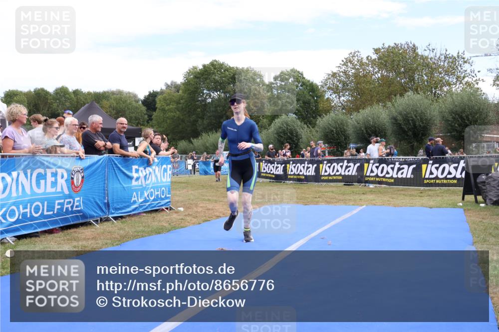31.08.2025 - Elbe Triathlon Hamburg Strokosch-Dieckow http://msf.ph/oto/8656776 31.08.2025 12:09:26 Ziel 874, 1363, 1371 meine-sportfotos.de