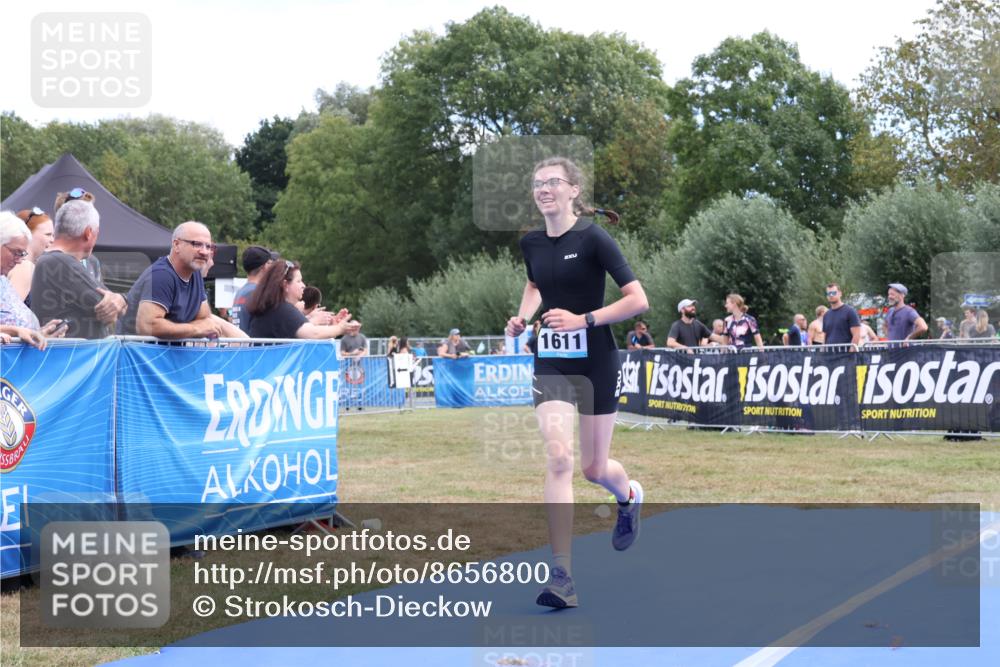 31.08.2025 - Elbe Triathlon Hamburg Strokosch-Dieckow http://msf.ph/oto/8656800 31.08.2025 12:09:50 Ziel 1357, 1611 meine-sportfotos.de