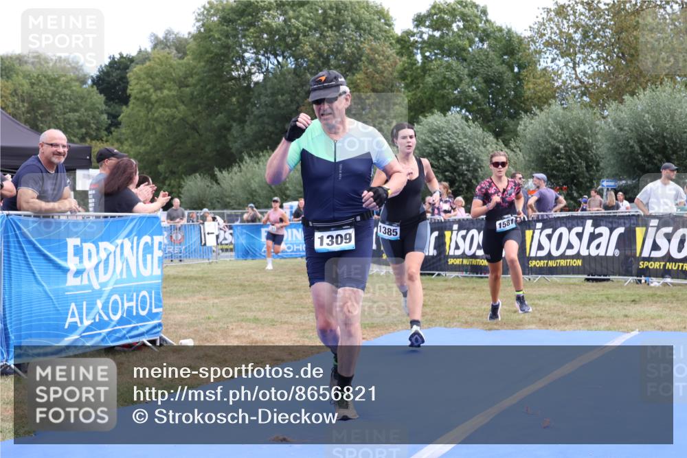 31.08.2025 - Elbe Triathlon Hamburg Strokosch-Dieckow http://msf.ph/oto/8656821 31.08.2025 12:10:24 Ziel 1309, 1385, 1426, 1531, 1581 meine-sportfotos.de