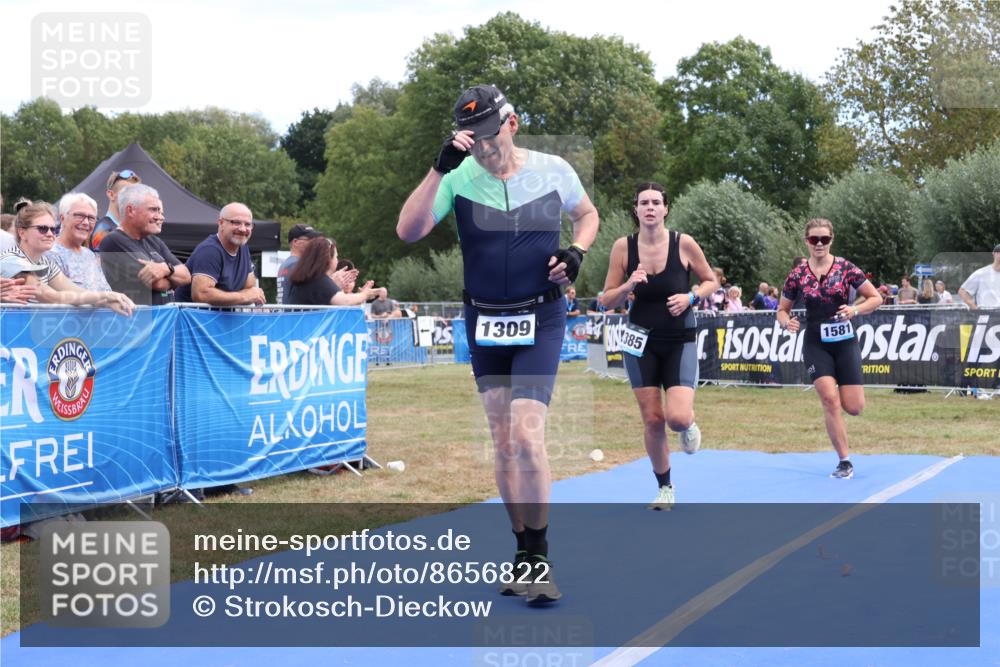 31.08.2025 - Elbe Triathlon Hamburg Strokosch-Dieckow http://msf.ph/oto/8656822 31.08.2025 12:10:24 Ziel 1309, 1385, 1426, 1531, 1581 meine-sportfotos.de