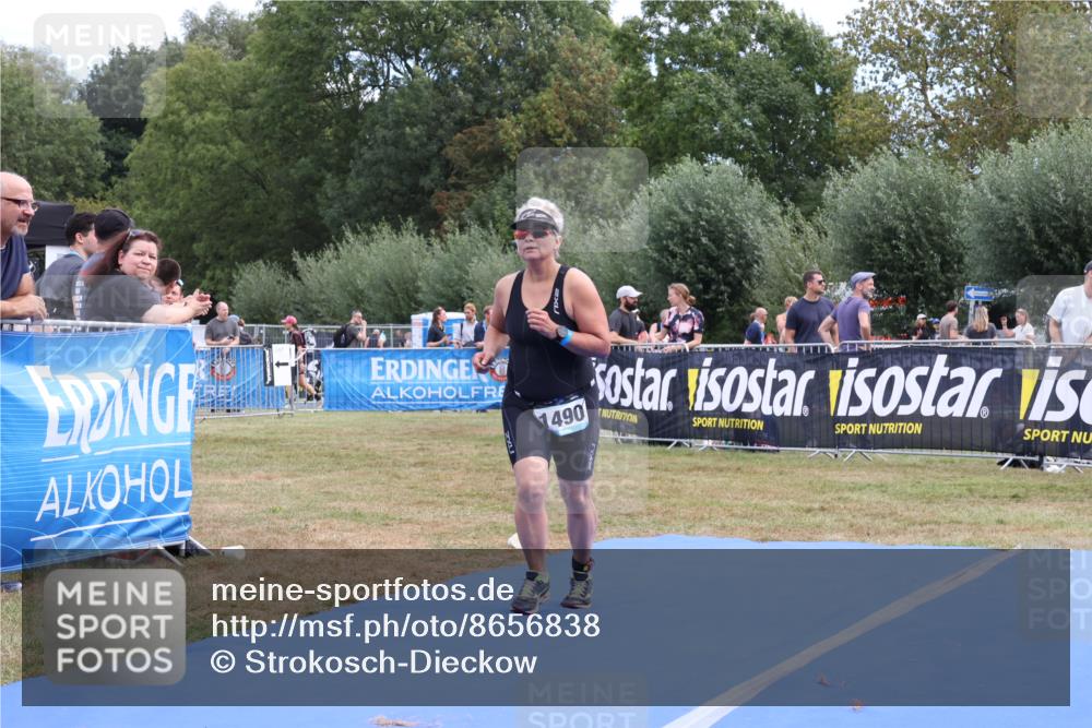 31.08.2025 - Elbe Triathlon Hamburg Strokosch-Dieckow http://msf.ph/oto/8656838 31.08.2025 12:10:33 Ziel 1490, 1531 meine-sportfotos.de