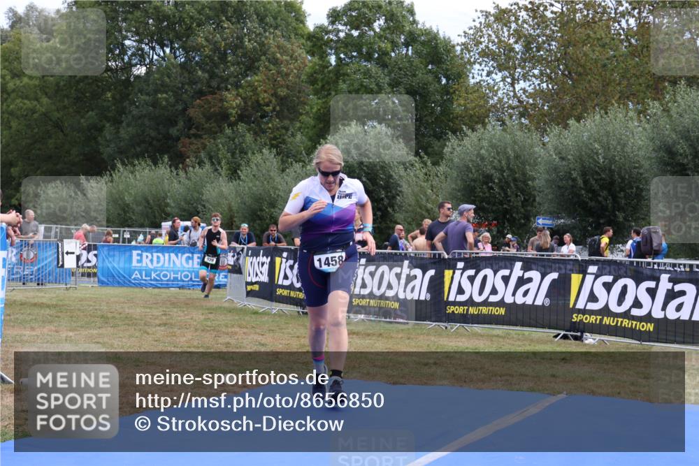 31.08.2025 - Elbe Triathlon Hamburg Strokosch-Dieckow http://msf.ph/oto/8656850 31.08.2025 12:10:43 Ziel 928, 1458 meine-sportfotos.de