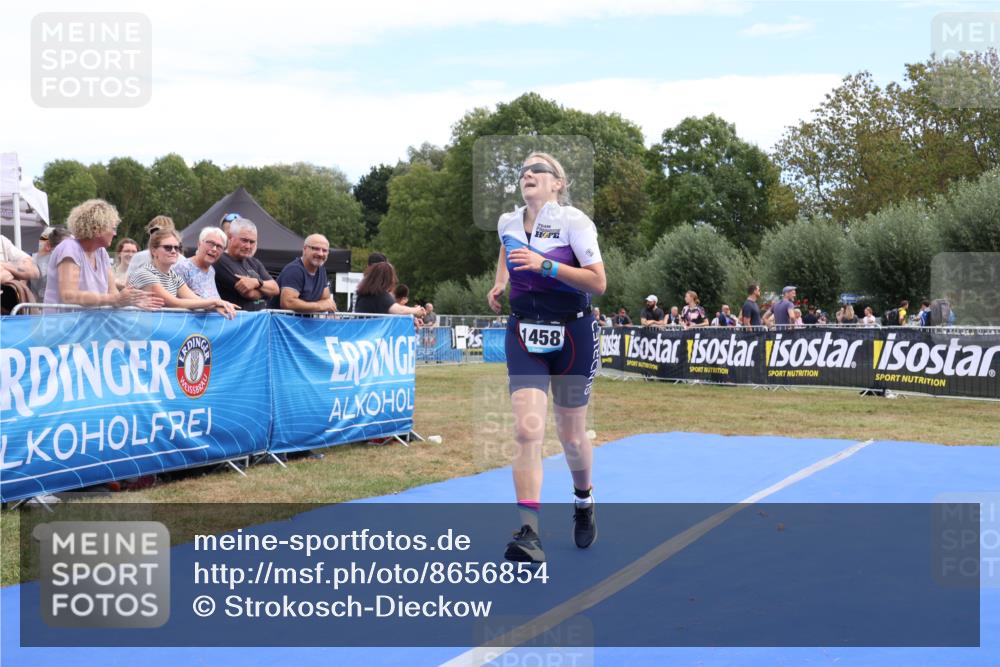 31.08.2025 - Elbe Triathlon Hamburg Strokosch-Dieckow http://msf.ph/oto/8656854 31.08.2025 12:10:45 Ziel 928, 1458 meine-sportfotos.de