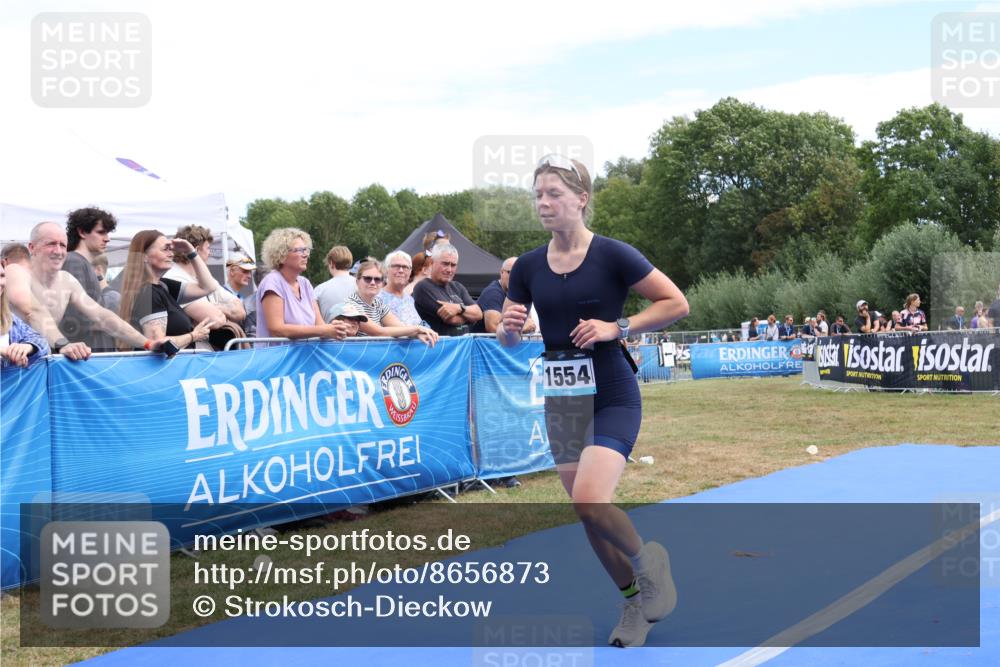 31.08.2025 - Elbe Triathlon Hamburg Strokosch-Dieckow http://msf.ph/oto/8656873 31.08.2025 12:11:07 Ziel 1554 meine-sportfotos.de