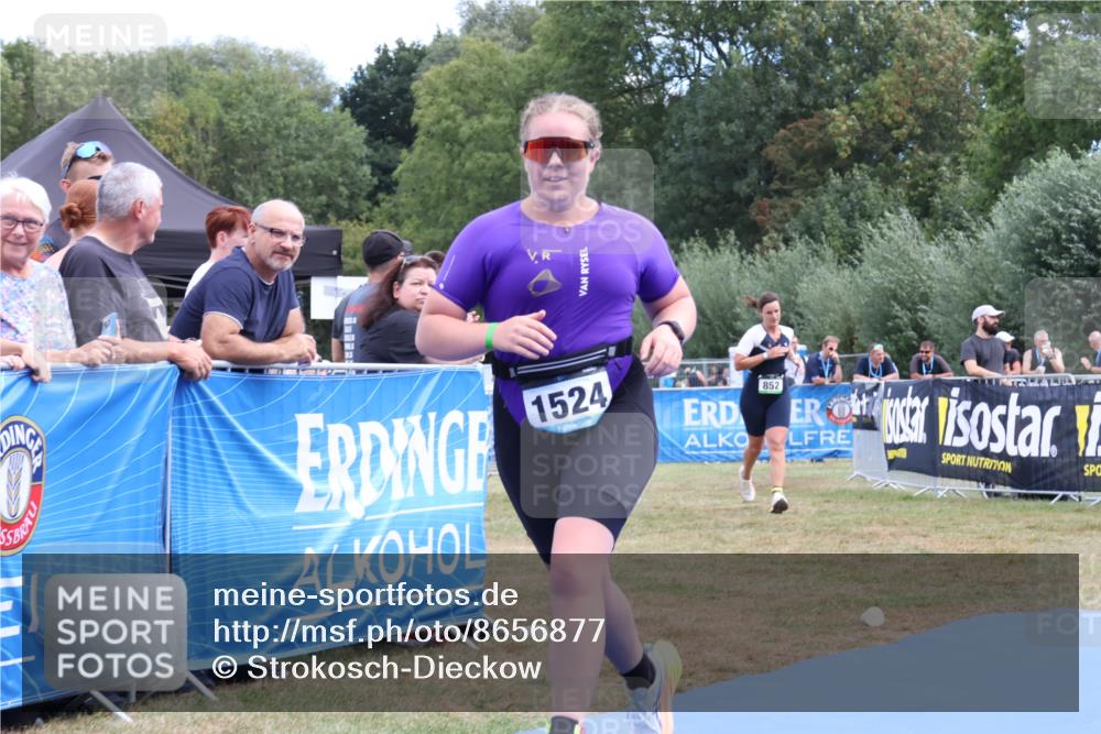 31.08.2025 - Elbe Triathlon Hamburg Strokosch-Dieckow http://msf.ph/oto/8656877 31.08.2025 12:11:30 Ziel 852, 1524 meine-sportfotos.de