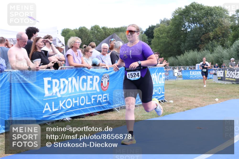 31.08.2025 - Elbe Triathlon Hamburg Strokosch-Dieckow http://msf.ph/oto/8656878 31.08.2025 12:11:30 Ziel 852, 1524 meine-sportfotos.de