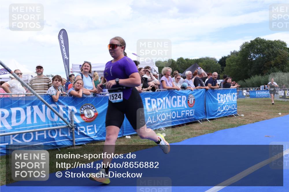 31.08.2025 - Elbe Triathlon Hamburg Strokosch-Dieckow http://msf.ph/oto/8656882 31.08.2025 12:11:31 Ziel 852, 1524 meine-sportfotos.de