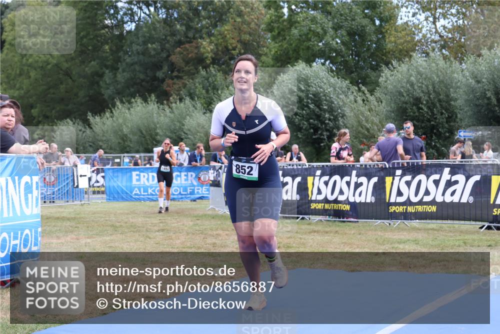 31.08.2025 - Elbe Triathlon Hamburg Strokosch-Dieckow http://msf.ph/oto/8656887 31.08.2025 12:11:35 Ziel 852, 1524 meine-sportfotos.de