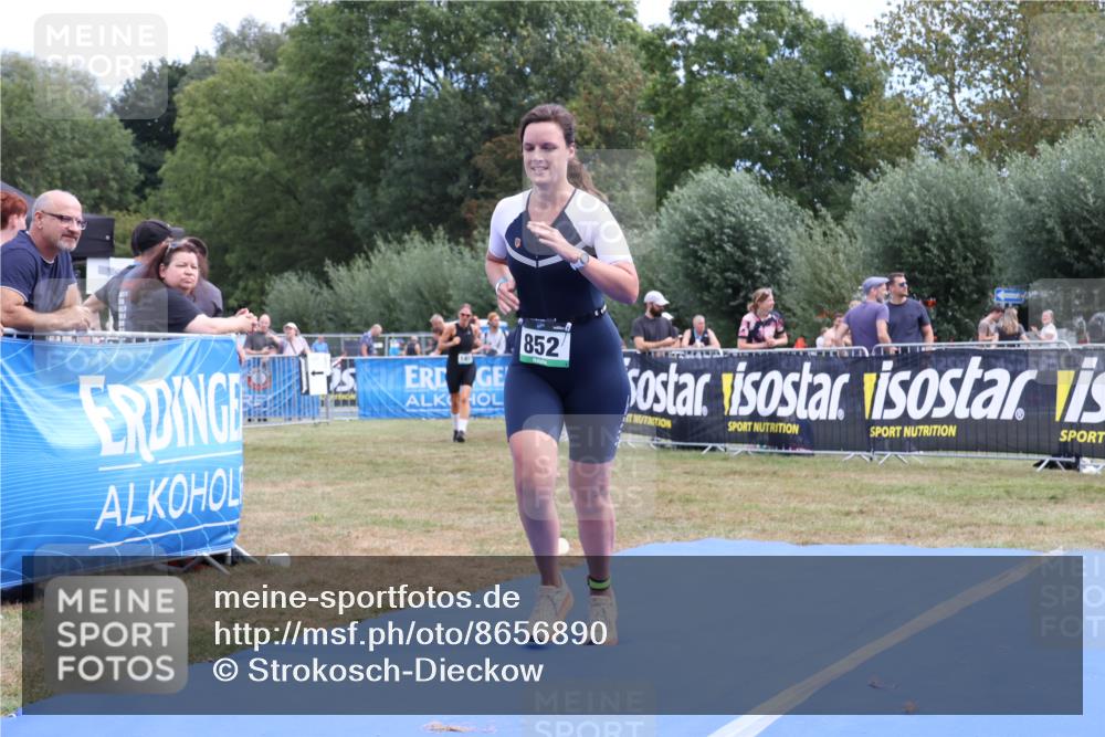 31.08.2025 - Elbe Triathlon Hamburg Strokosch-Dieckow http://msf.ph/oto/8656890 31.08.2025 12:11:35 Ziel 852, 1524 meine-sportfotos.de