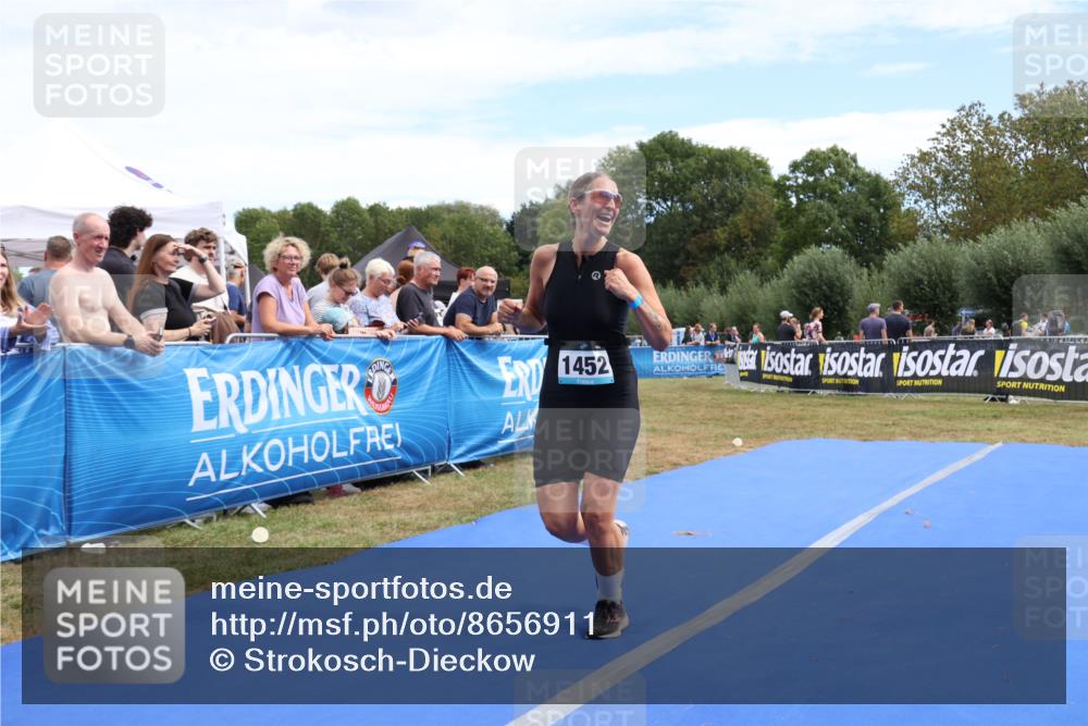 31.08.2025 - Elbe Triathlon Hamburg Strokosch-Dieckow http://msf.ph/oto/8656911 31.08.2025 12:11:46 Ziel 1452 meine-sportfotos.de