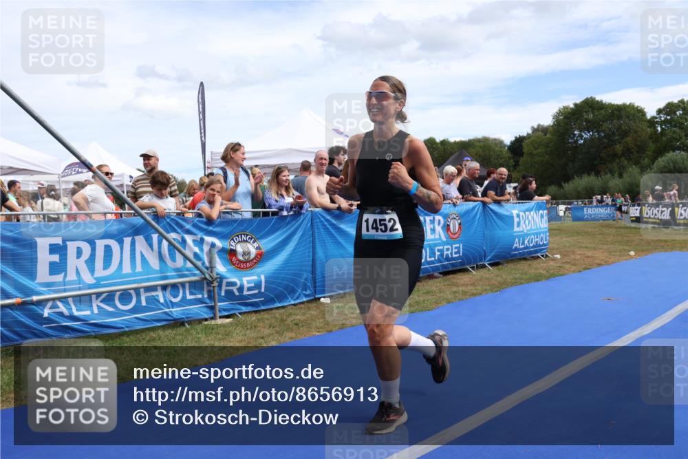 31.08.2025 - Elbe Triathlon Hamburg Strokosch-Dieckow http://msf.ph/oto/8656913 31.08.2025 12:11:46 Ziel 1452 meine-sportfotos.de