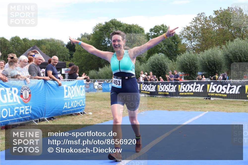 31.08.2025 - Elbe Triathlon Hamburg Strokosch-Dieckow http://msf.ph/oto/8656920 31.08.2025 12:11:57 Ziel 1423, 1453, 1577 meine-sportfotos.de