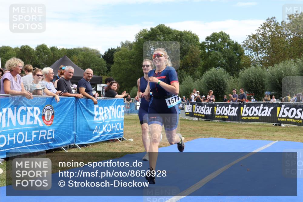 31.08.2025 - Elbe Triathlon Hamburg Strokosch-Dieckow http://msf.ph/oto/8656928 31.08.2025 12:12:01 Ziel 1423, 1453, 1577 meine-sportfotos.de