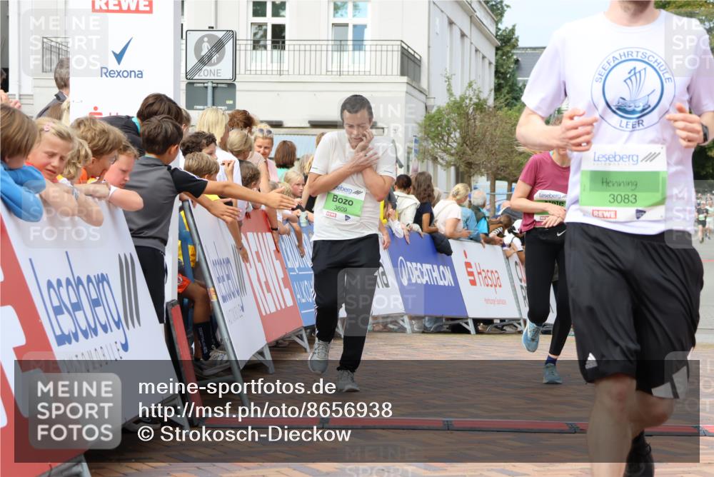 31.08.2025 - 21. Blankeneser Heldenlauf Strokosch-Dieckow http://msf.ph/oto/8656938 31.08.2025 10:56:18 Ziel 3609, 3083, 3121 meine-sportfotos.de