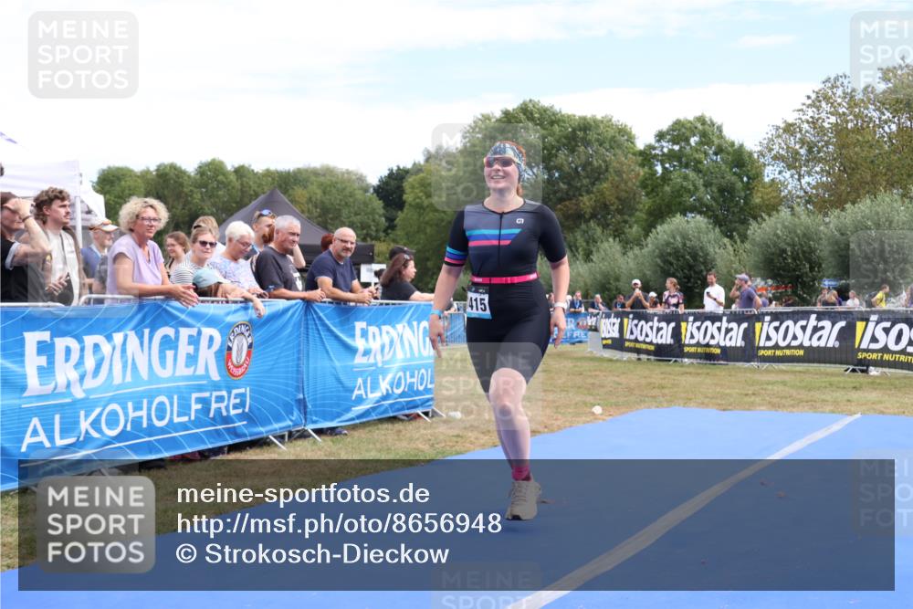 31.08.2025 - Elbe Triathlon Hamburg Strokosch-Dieckow http://msf.ph/oto/8656948 31.08.2025 12:12:13 Ziel 1415, 1503, 1618 meine-sportfotos.de