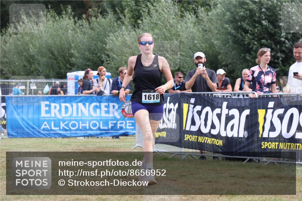 31.08.2025 - Elbe Triathlon Hamburg Strokosch-Dieckow http://msf.ph/oto/8656952 31.08.2025 12:12:17 Ziel 1415, 1618 meine-sportfotos.de