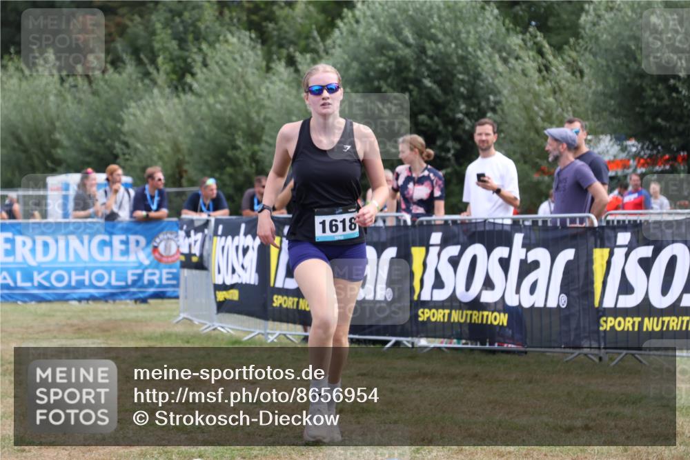 31.08.2025 - Elbe Triathlon Hamburg Strokosch-Dieckow http://msf.ph/oto/8656954 31.08.2025 12:12:18 Ziel 1415, 1618 meine-sportfotos.de
