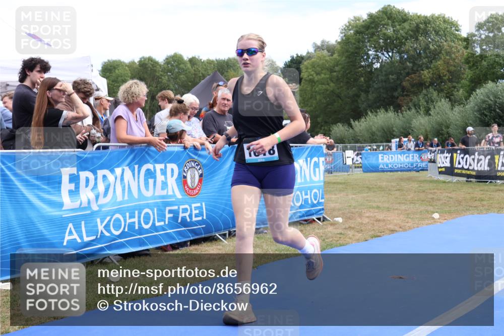 31.08.2025 - Elbe Triathlon Hamburg Strokosch-Dieckow http://msf.ph/oto/8656962 31.08.2025 12:12:21 Ziel 1618 meine-sportfotos.de