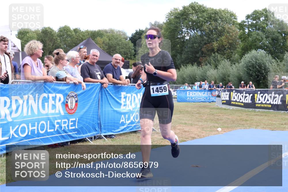 31.08.2025 - Elbe Triathlon Hamburg Strokosch-Dieckow http://msf.ph/oto/8656979 31.08.2025 12:12:50 Ziel 1459 meine-sportfotos.de
