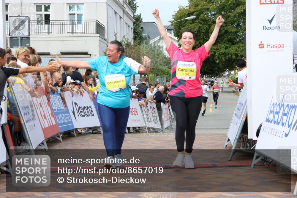 31.08.2025 - 21. Blankeneser Heldenlauf Strokosch-Dieckow http://msf.ph/oto/8657019 31.08.2025 10:56:10 Ziel 2191, 2375 meine-sportfotos.de