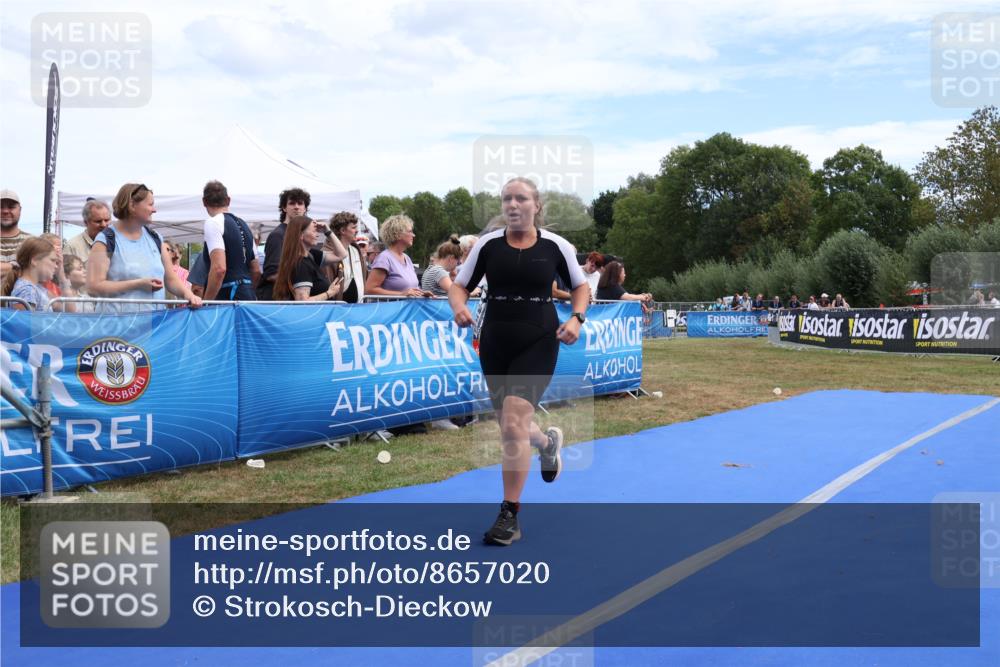 31.08.2025 - Elbe Triathlon Hamburg Strokosch-Dieckow http://msf.ph/oto/8657020 31.08.2025 12:13:30 Ziel 1040, 1358 meine-sportfotos.de