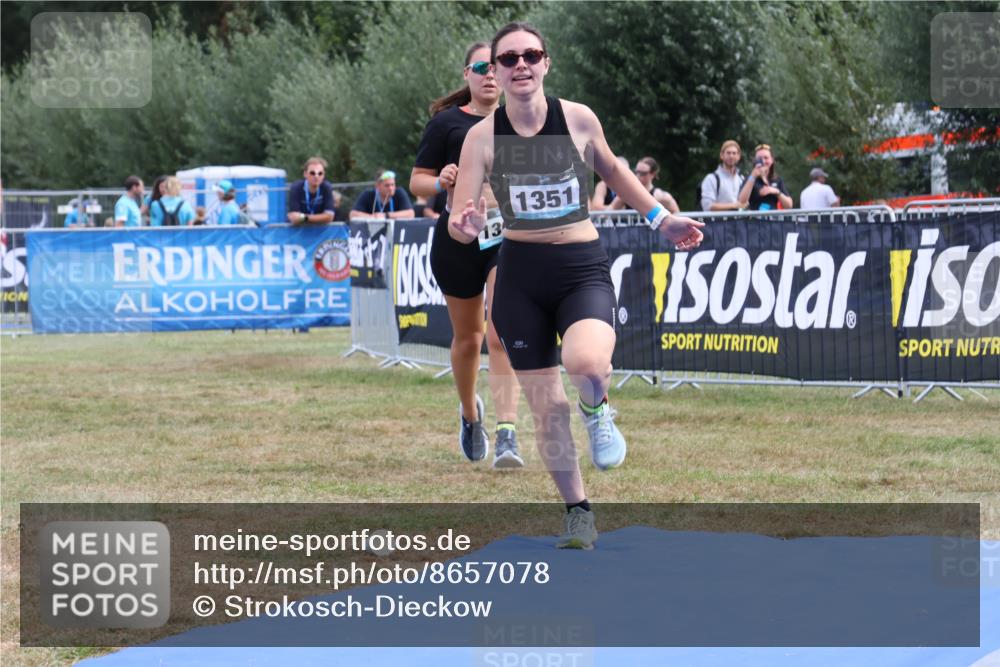 31.08.2025 - Elbe Triathlon Hamburg Strokosch-Dieckow http://msf.ph/oto/8657078 31.08.2025 12:14:24 Ziel 1351, 1369, 1394, 1579 meine-sportfotos.de