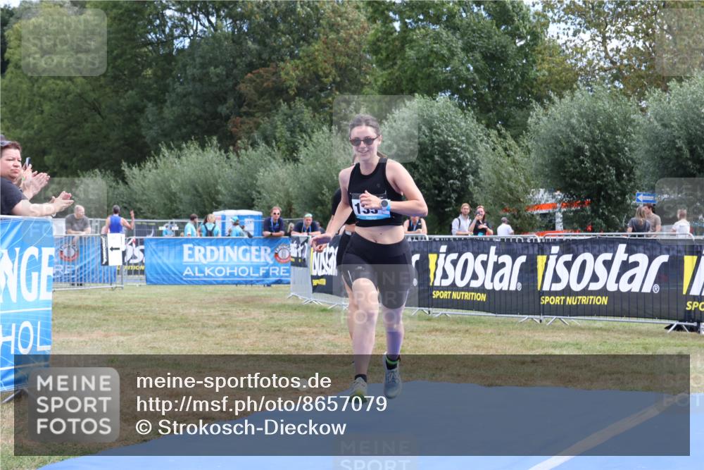 31.08.2025 - Elbe Triathlon Hamburg Strokosch-Dieckow http://msf.ph/oto/8657079 31.08.2025 12:14:25 Ziel 1351, 1369, 1394, 1579 meine-sportfotos.de