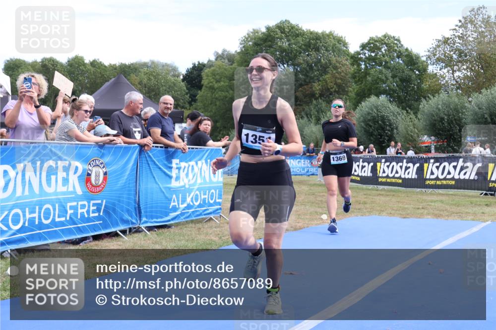 31.08.2025 - Elbe Triathlon Hamburg Strokosch-Dieckow http://msf.ph/oto/8657089 31.08.2025 12:14:26 Ziel 1351, 1369, 1394, 1579 meine-sportfotos.de