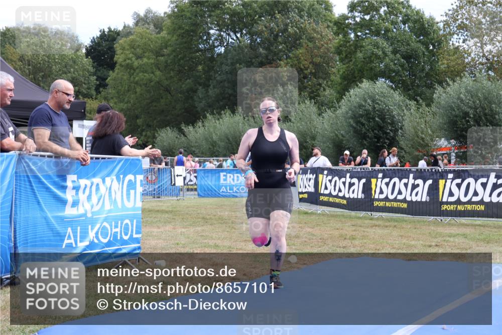 31.08.2025 - Elbe Triathlon Hamburg Strokosch-Dieckow http://msf.ph/oto/8657101 31.08.2025 12:14:32 Ziel 794, 1369, 1394 meine-sportfotos.de
