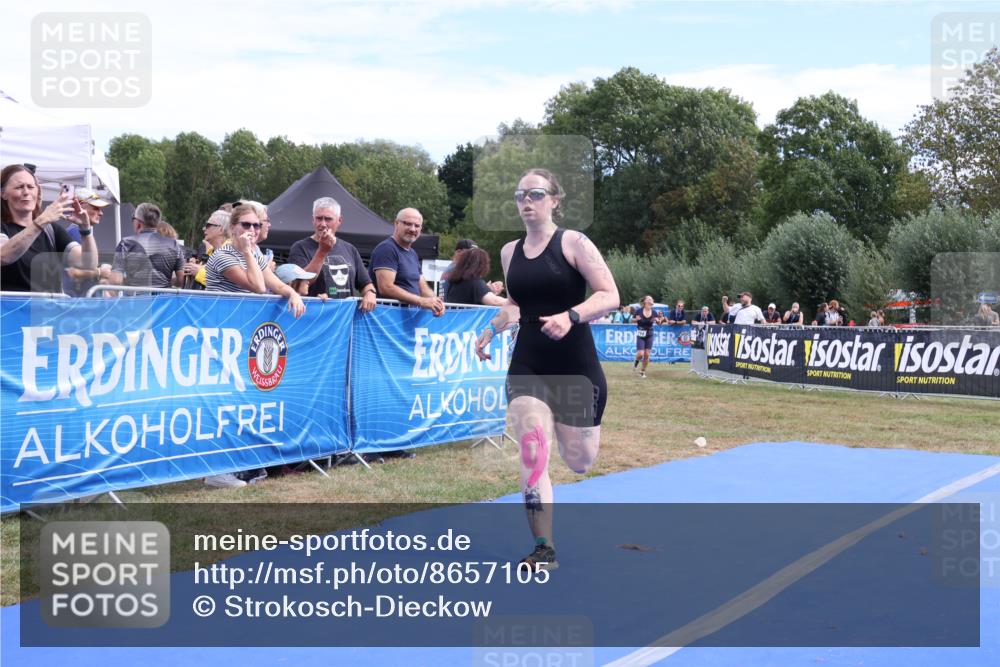 31.08.2025 - Elbe Triathlon Hamburg Strokosch-Dieckow http://msf.ph/oto/8657105 31.08.2025 12:14:33 Ziel 794, 1394 meine-sportfotos.de