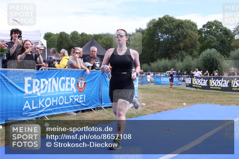 31.08.2025 - Elbe Triathlon Hamburg Strokosch-Dieckow http://msf.ph/oto/8657108 31.08.2025 12:14:33 Ziel 794, 1394 meine-sportfotos.de