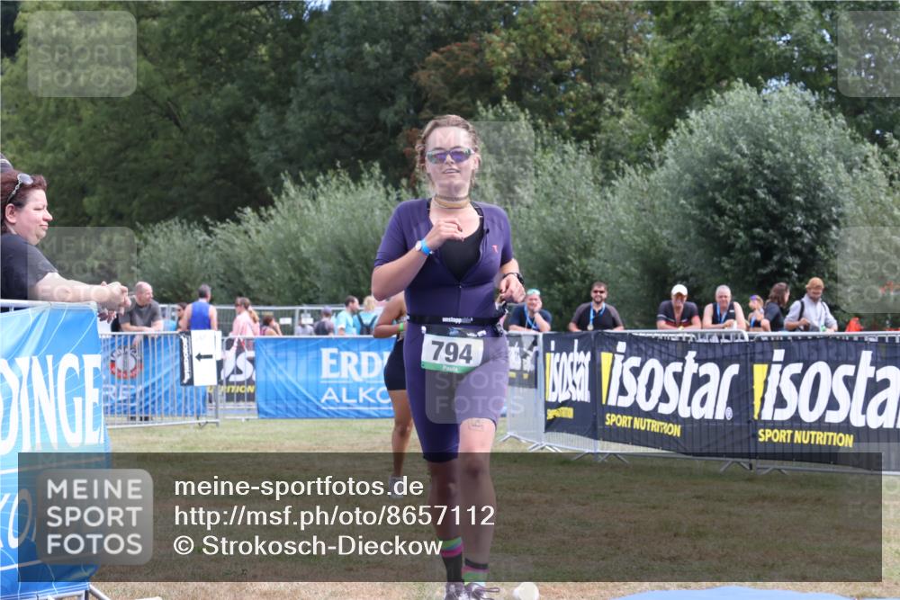 31.08.2025 - Elbe Triathlon Hamburg Strokosch-Dieckow http://msf.ph/oto/8657112 31.08.2025 12:14:39 Ziel 794 meine-sportfotos.de