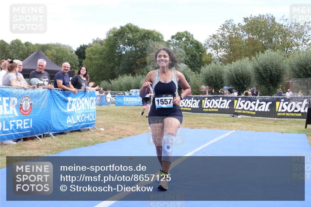 31.08.2025 - Elbe Triathlon Hamburg Strokosch-Dieckow http://msf.ph/oto/8657125 31.08.2025 12:14:57 Ziel 1368 meine-sportfotos.de