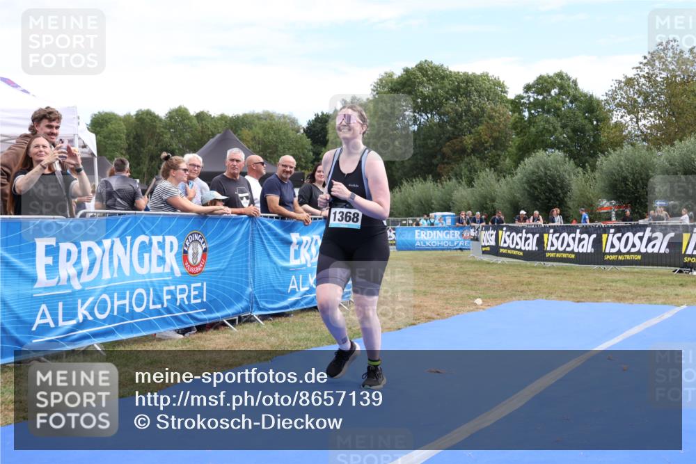 31.08.2025 - Elbe Triathlon Hamburg Strokosch-Dieckow http://msf.ph/oto/8657139 31.08.2025 12:15:02 Ziel 1368 meine-sportfotos.de