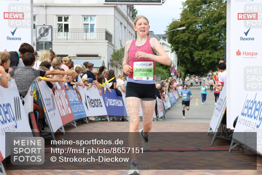 31.08.2025 - 21. Blankeneser Heldenlauf Strokosch-Dieckow http://msf.ph/oto/8657151 31.08.2025 10:55:50 Ziel 3115, 3694 meine-sportfotos.de