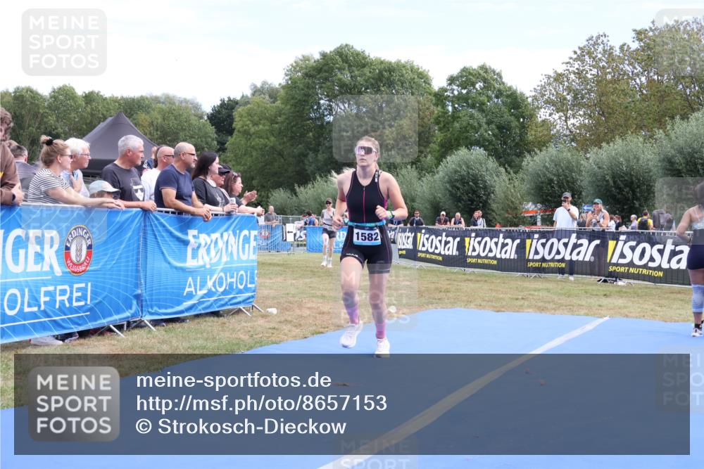 31.08.2025 - Elbe Triathlon Hamburg Strokosch-Dieckow http://msf.ph/oto/8657153 31.08.2025 12:15:13 Ziel 1538, 1582 meine-sportfotos.de