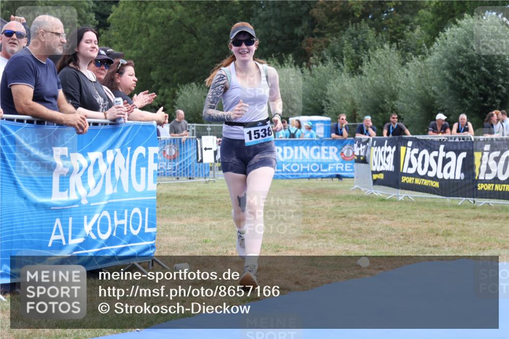 31.08.2025 - Elbe Triathlon Hamburg Strokosch-Dieckow http://msf.ph/oto/8657166 31.08.2025 12:15:17 Ziel 1538, 1582 meine-sportfotos.de