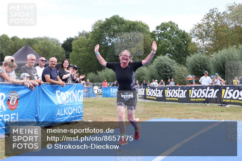 31.08.2025 - Elbe Triathlon Hamburg Strokosch-Dieckow http://msf.ph/oto/8657175 31.08.2025 12:15:39 Ziel 1506 meine-sportfotos.de