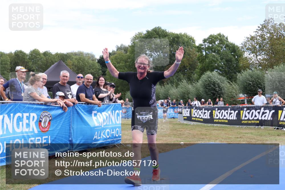 31.08.2025 - Elbe Triathlon Hamburg Strokosch-Dieckow http://msf.ph/oto/8657179 31.08.2025 12:15:39 Ziel 1506 meine-sportfotos.de