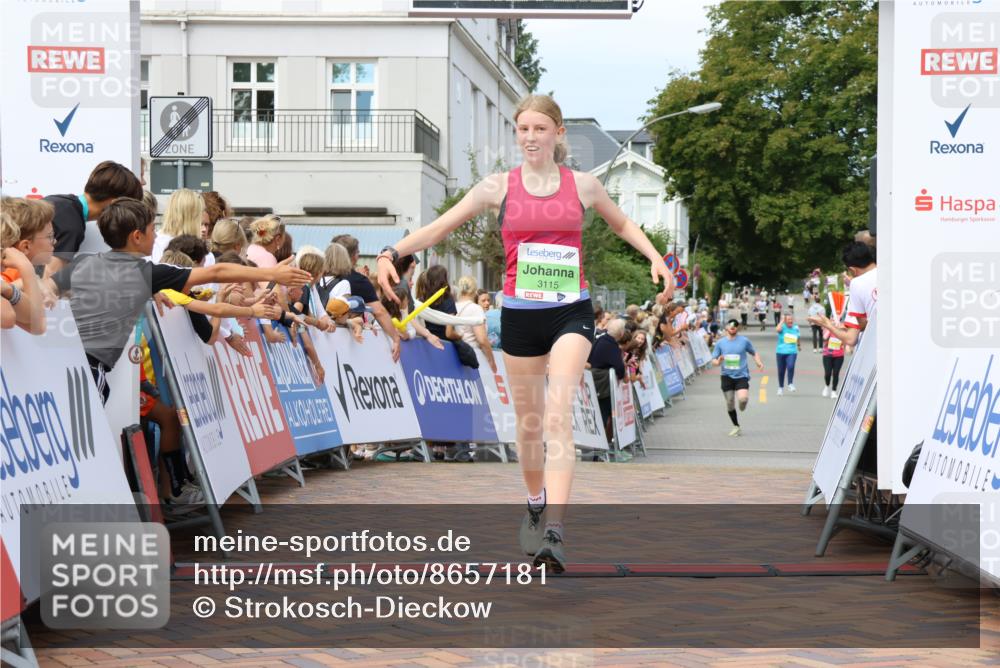 31.08.2025 - 21. Blankeneser Heldenlauf Strokosch-Dieckow http://msf.ph/oto/8657181 31.08.2025 10:55:49 Ziel 3115, 3694 meine-sportfotos.de