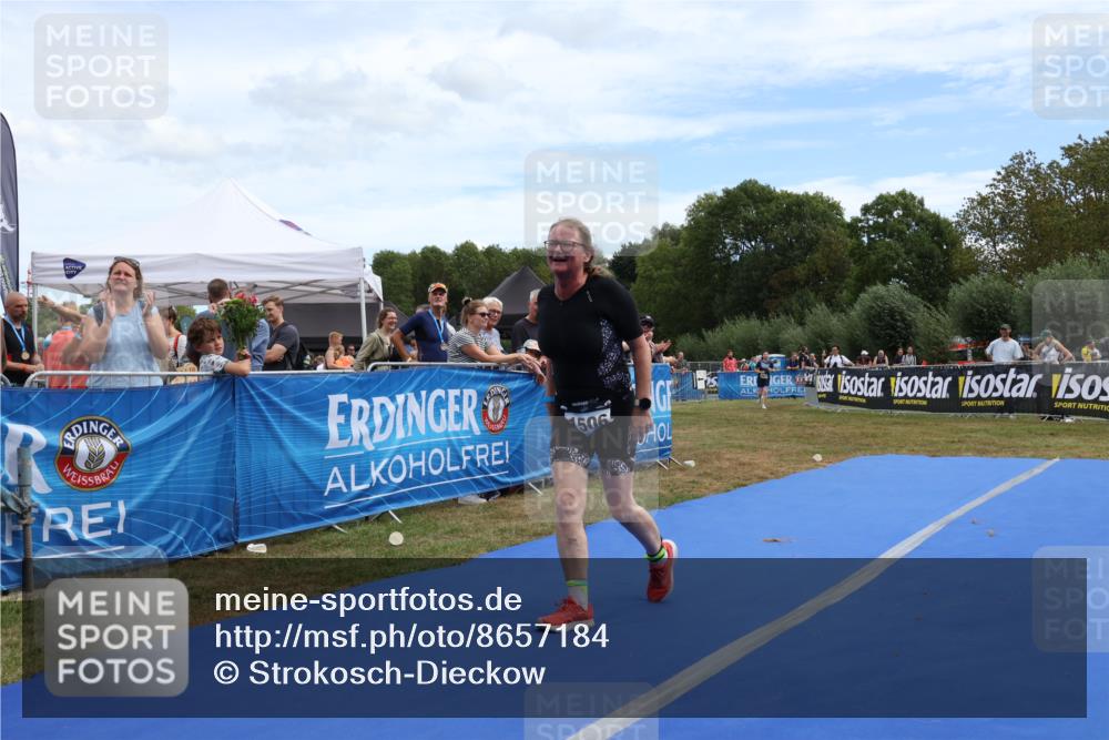 31.08.2025 - Elbe Triathlon Hamburg Strokosch-Dieckow http://msf.ph/oto/8657184 31.08.2025 12:15:40 Ziel 1506 meine-sportfotos.de