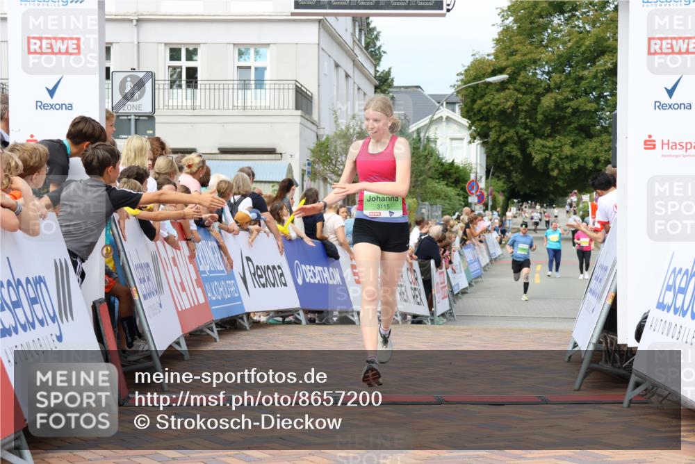 31.08.2025 - 21. Blankeneser Heldenlauf Strokosch-Dieckow http://msf.ph/oto/8657200 31.08.2025 10:55:49 Ziel 3115, 3694 meine-sportfotos.de