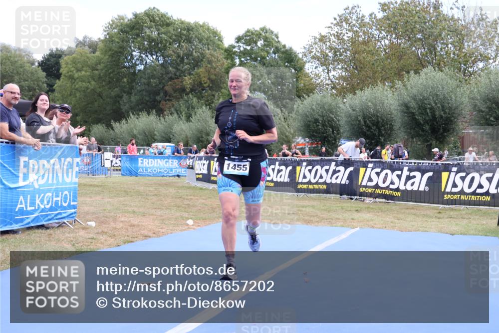 31.08.2025 - Elbe Triathlon Hamburg Strokosch-Dieckow http://msf.ph/oto/8657202 31.08.2025 12:16:19 Ziel 1455 meine-sportfotos.de