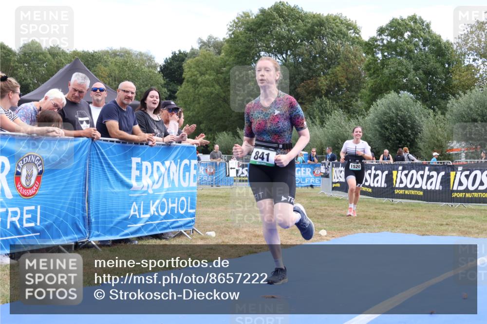 31.08.2025 - Elbe Triathlon Hamburg Strokosch-Dieckow http://msf.ph/oto/8657222 31.08.2025 12:16:44 Ziel 841, 1520 meine-sportfotos.de