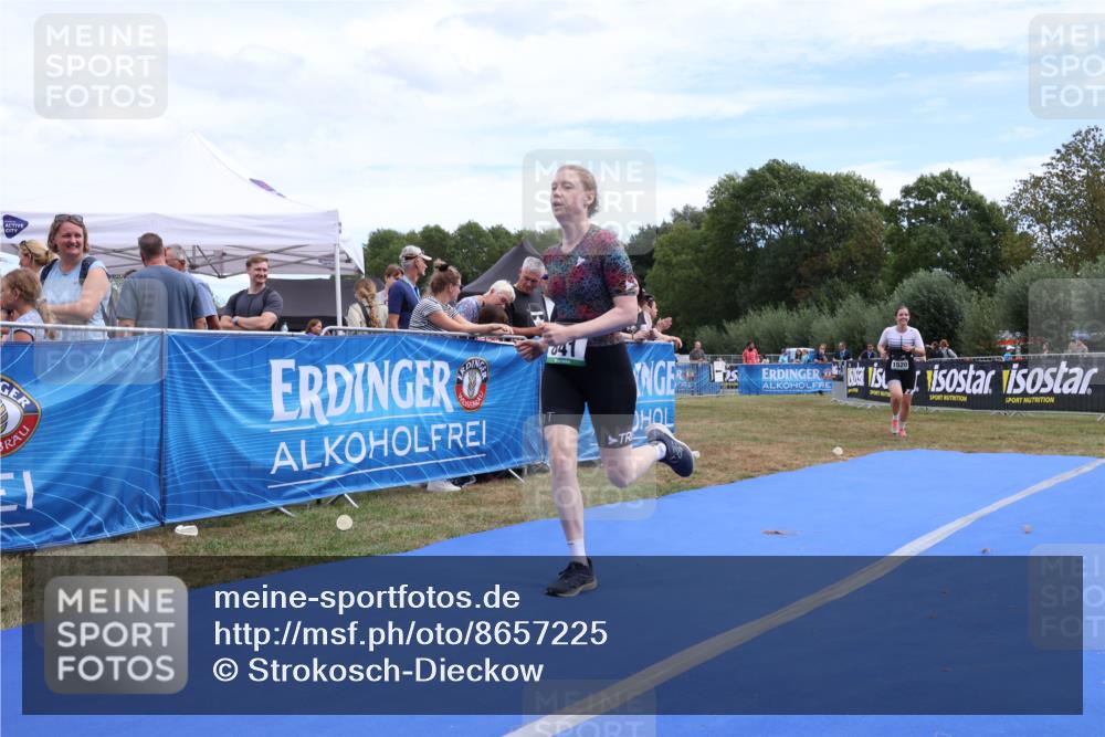 31.08.2025 - Elbe Triathlon Hamburg Strokosch-Dieckow http://msf.ph/oto/8657225 31.08.2025 12:16:45 Ziel 841, 1520 meine-sportfotos.de