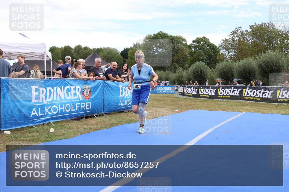 31.08.2025 - Elbe Triathlon Hamburg Strokosch-Dieckow http://msf.ph/oto/8657257 31.08.2025 12:17:11 Ziel 1507, 1606 meine-sportfotos.de